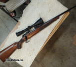 Winchester model 70 XTR Featherweight 30-06 Leupold Scope
