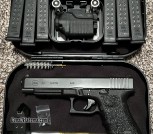 Glock 34 Gen 3 + Extras…..Austria Glock